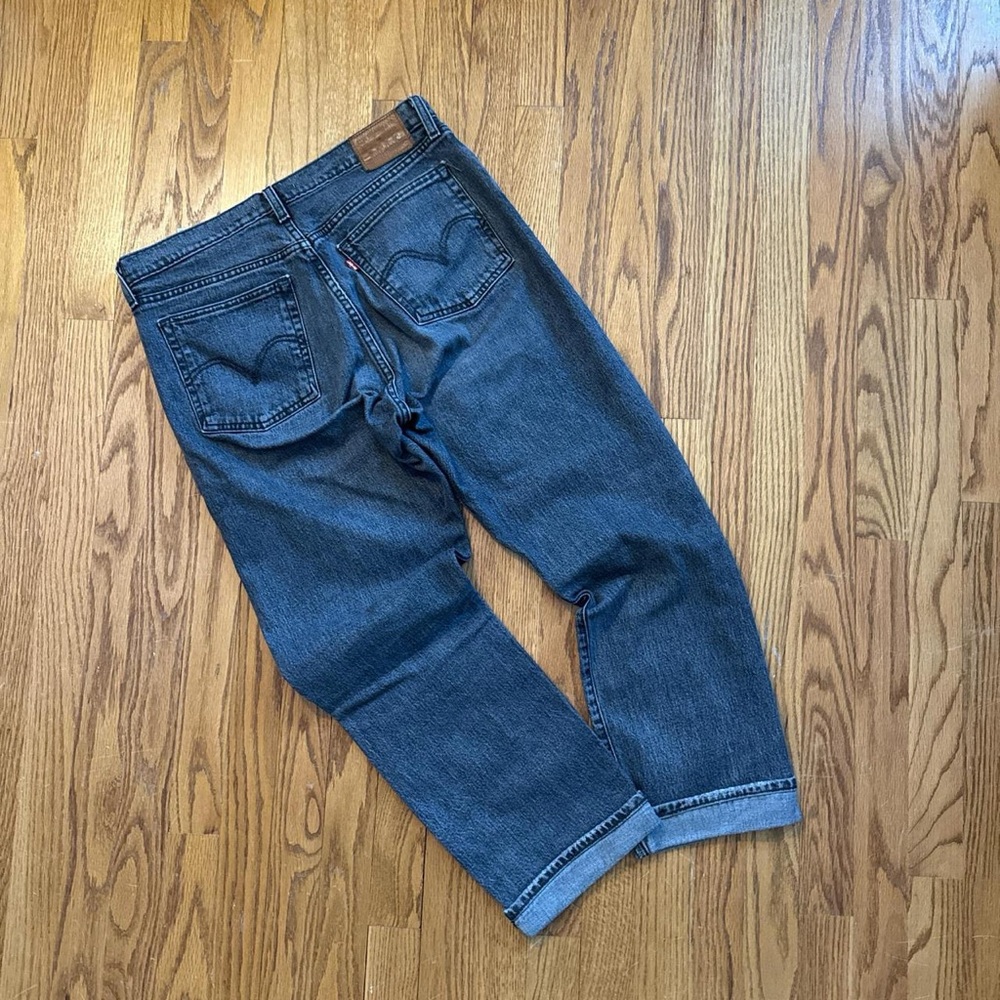 Levi’s black jeans wedgie size 30